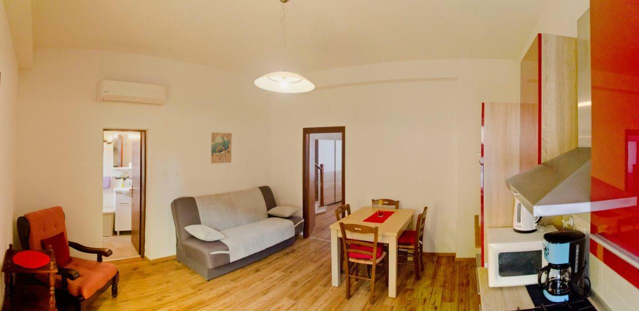 Apartman Aurora Porec Exterior photo