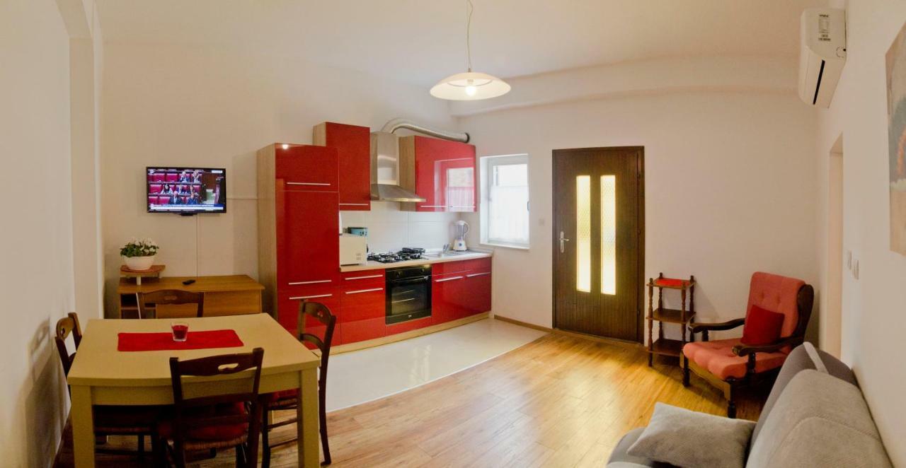 Apartman Aurora Porec Exterior photo