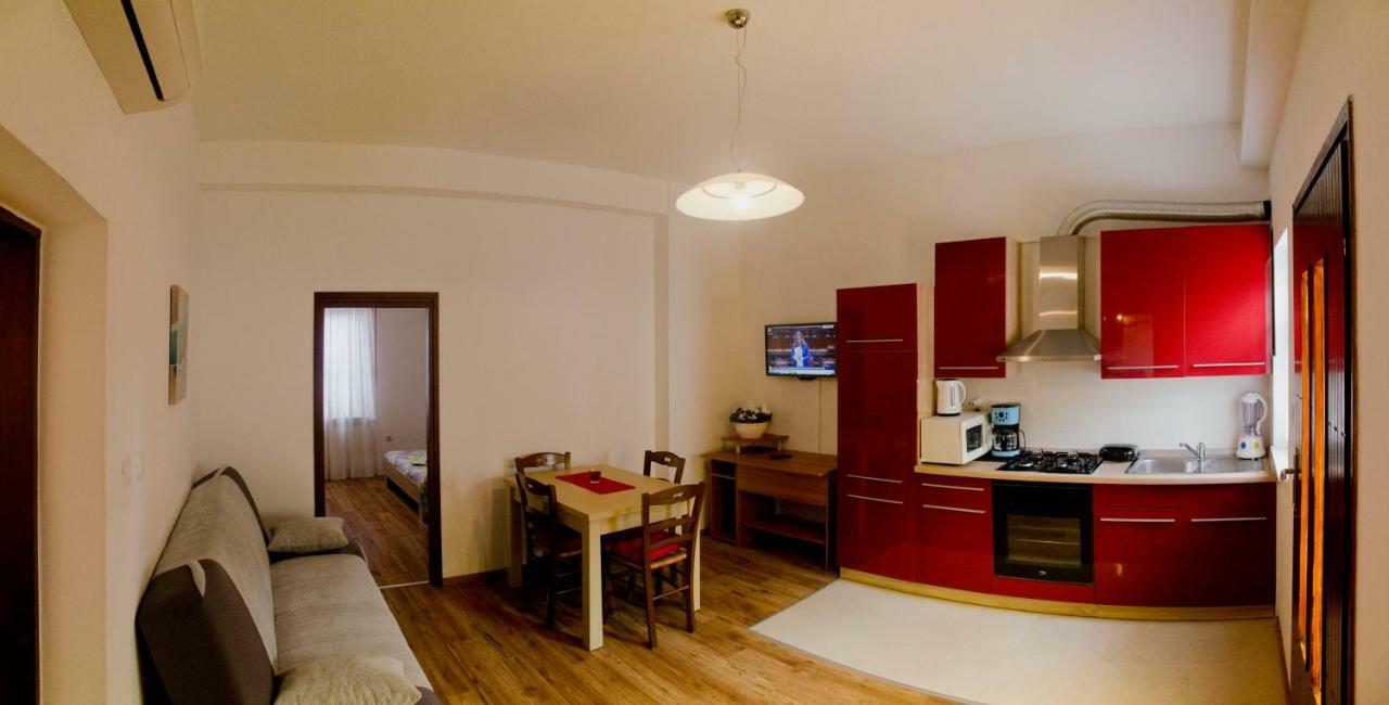 Apartman Aurora Porec Exterior photo
